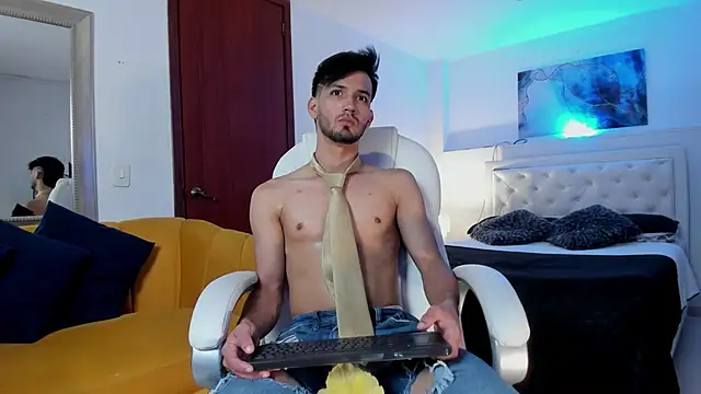 HarryFosster online show from 04/08/26, 06:31