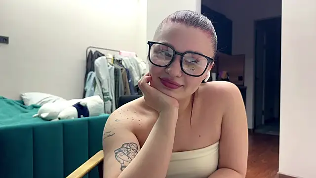 PassionPie online show from 12/19/25, 06:32