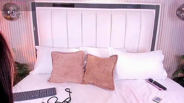 FiorelaSton online show from 04/19/26, 04:13