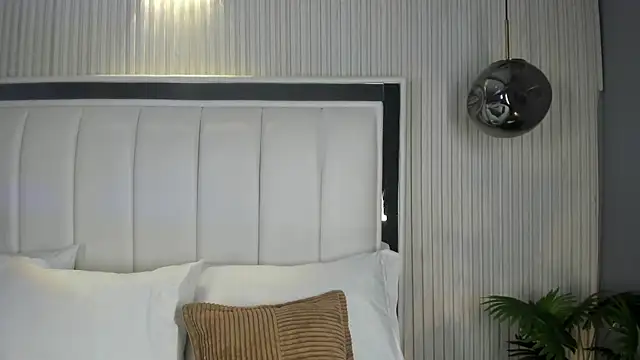FiorelaSton online show from 05/31/26, 04:07