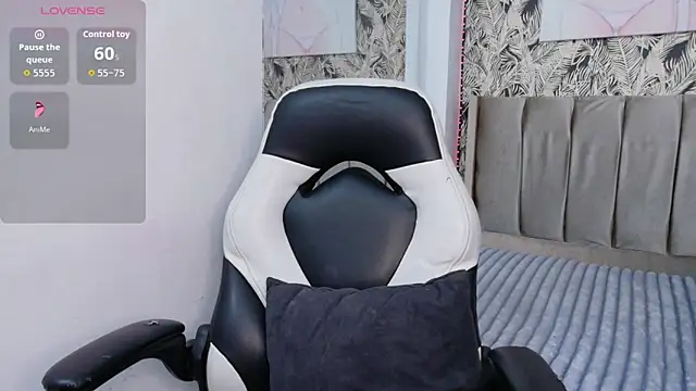 Anisha katee online show from 12/22/25, 07:47