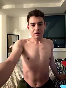 Valentino Ceratti  online show from 01/08/26, 05:35