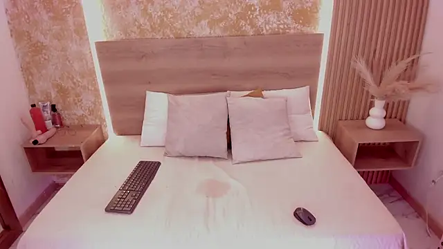 amber  ferrera online show from 01/31/26, 07:45