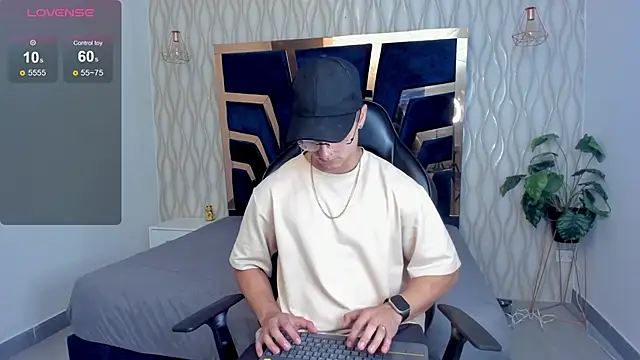 Noah Clarkk online show from 03/11/26, 05:18