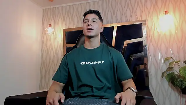 Noah Clarkk online show from 03/27/26, 05:47