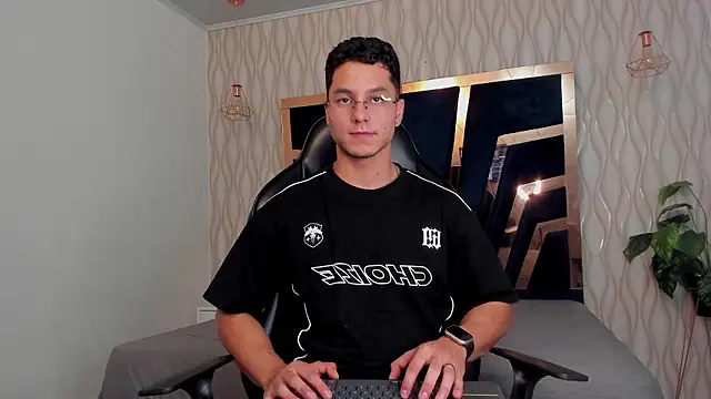 Noah Clarkk online show from 02/26/26, 05:40