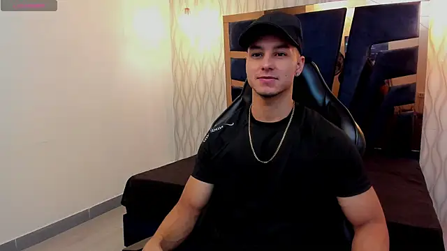 Noah Clarkk online show from 05/04/26, 05:27