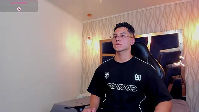 Noah Clarkk online show from 03/20/26, 05:36