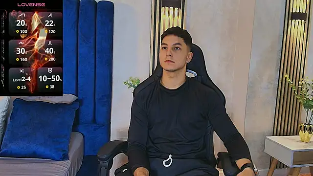 Noah Clarkk online show from 05/24/26, 03:12