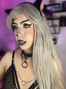 Snapshot of Sky_Girl_LS chatting on 02/18/26, 05:05 Sky Girl LS online show from 02/18/26, 05:05