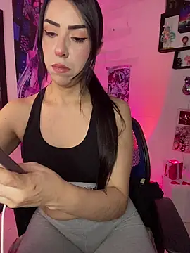 Snapshot of Sky_Girl_LS chatting on 01/13/26, 09:30 Sky Girl LS online show from 01/13/26, 09:30