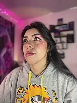 Snapshot of Sky_Girl_LS chatting on 02/17/26, 02:09 Sky Girl LS online show from 02/17/26, 02:09