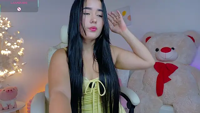 Snapshot of emmy_candy_18 chatting on 07/09/26, 12:11 emmy candy 18 online show from 07/09/26, 12:11