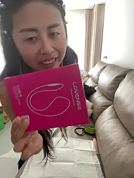 zzdd999 online show from 04/18/26, 12:13