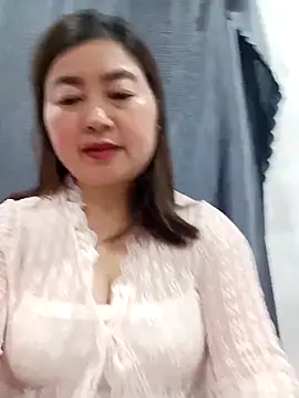 Snapshot of Jumi_livesexy chatting on 02/12/26, 08:58 Jumi livesexy online show from 02/12/26, 08:58