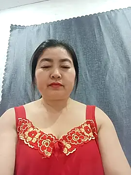 Snapshot of Jumi_livesexy chatting on 02/18/26, 02:13 Jumi livesexy online show from 02/18/26, 02:13