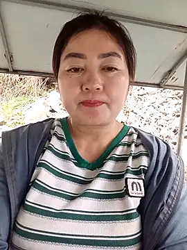 Snapshot of Jumi_livesexy chatting on 02/25/26, 01:28 Jumi livesexy online show from 02/25/26, 01:28