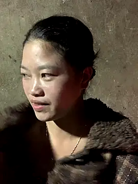 Neooo 01 online show from 12/18/25, 05:12