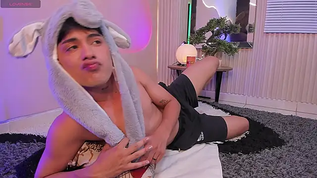 Thristan Leones online show from 02/23/26, 06:36