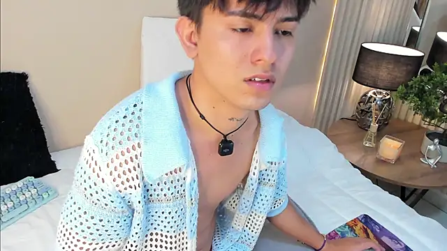 Thristan Leones online show from 04/04/26, 05:36