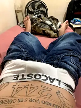 heitorpaugrande online show from 12/23/25, 06:02