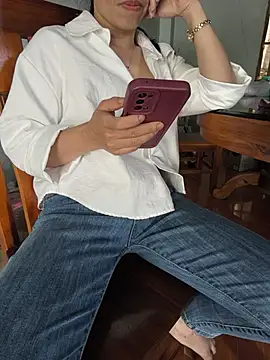 Snapshot of Sweet-Berryy chatting on 07/07/26, 03:42 Sweet-Berryy online show from 07/07/26, 03:42