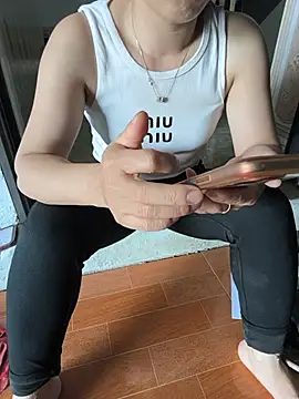 Snapshot of Sweet-Berryy chatting on 06/25/26, 01:25 Sweet-Berryy online show from 06/25/26, 01:25