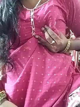 Snapshot of telugupilla__ chatting on 12/19/25, 05:54 telugupilla online show from 12/19/25, 05:54