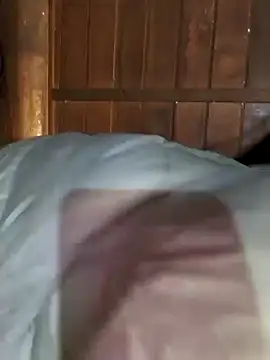 Snapshot of Linkdak2 chatting on 12/19/25, 02:04 Linkdak2 online show from 12/19/25, 02:04