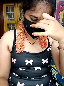 maduri   online show from 04/08/26, 02:29