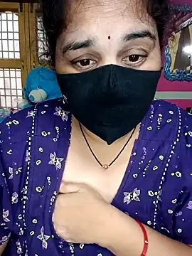 maduri   online show from 04/19/26, 10:27