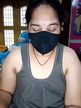 maduri   online show from 04/21/26, 07:48