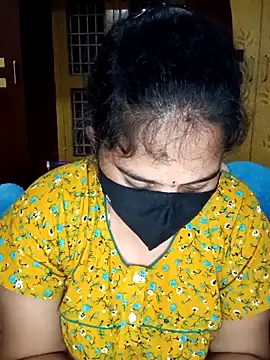 maduri   online show from 02/15/26, 12:33