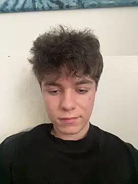 jaaydenx17 online show from 12/18/25, 10:41