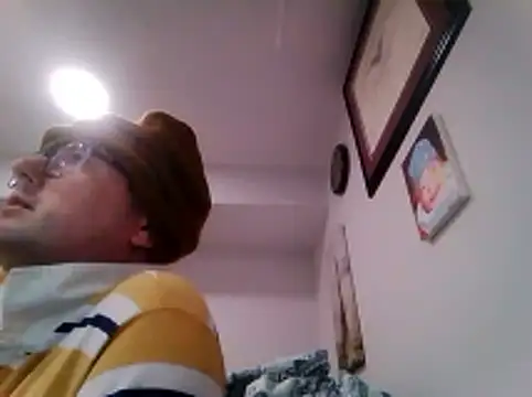 Snapshot of nobored chatting on 01/14/26, 02:20 nobored online show from 01/14/26, 02:20