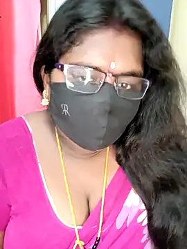 Snapshot of sirisha__9 chatting on 04/25/26, 01:14 sirisha 9 online show from 04/25/26, 01:14