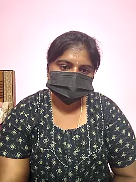 Snapshot of blackqueen-tamil chatting on 12/18/25, 03:05 blackqueen-tamil online show from 12/18/25, 03:05