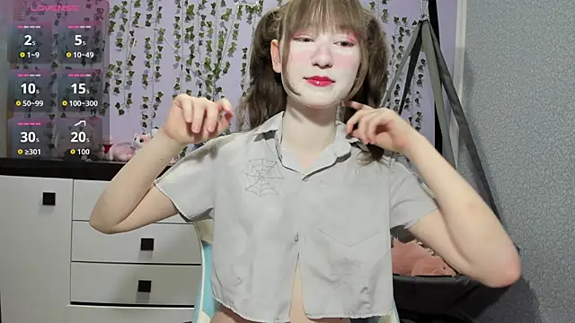 Yoonhee ki online show from 05/27/26, 06:59