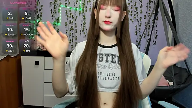 Yoonhee ki online show from 04/17/26, 02:09