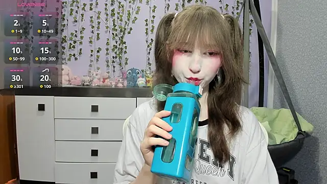 Snapshot of Yoonhee_ki chatting on 06/21/26, 03:18 Yoonhee ki online show from 06/21/26, 03:18