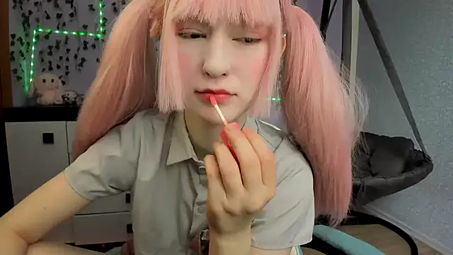 Snapshot of Yoonhee_ki chatting on 02/03/26, 11:48 Yoonhee ki online show from 02/03/26, 11:48