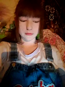 Snapshot of Yoonhee_ki chatting on 07/11/26, 09:37 Yoonhee ki online show from 07/11/26, 09:37
