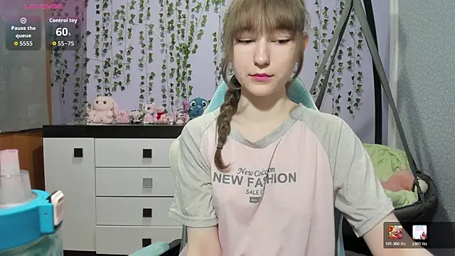 Snapshot of Yoonhee_ki chatting on 06/14/26, 11:17 Yoonhee ki online show from 06/14/26, 11:17