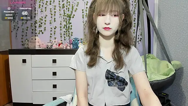 Snapshot of Yoonhee_ki chatting on 06/19/26, 12:22 Yoonhee ki online show from 06/19/26, 12:22