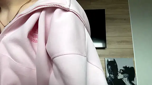 lisa montana online show from 04/07/26, 08:27