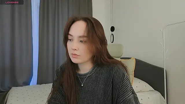 fallin lovee online show from 03/31/26, 01:35