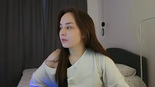 fallin lovee online show from 04/07/26, 01:46