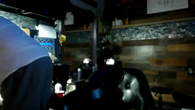 Snapshot of MISTERANDDEMI chatting on 05/18/26, 12:22 MISTERANDDEMI online show from 05/18/26, 12:22