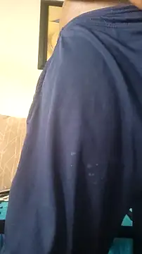 Snapshot of ceedevon13 chatting on 01/09/26, 04:47 ceedevon13 online show from 01/09/26, 04:47