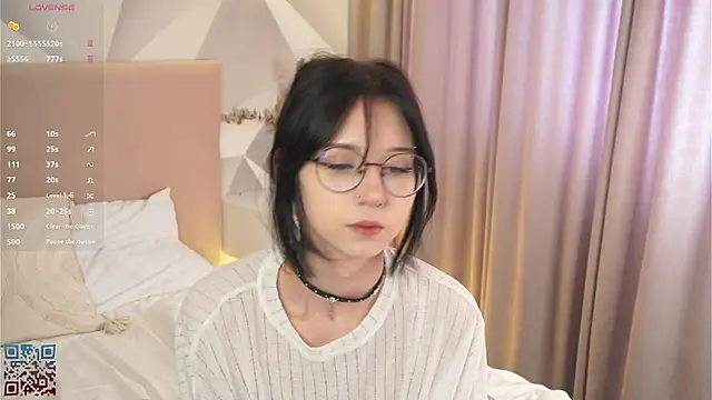 Snapshot of DeliaLoma chatting on 03/31/26, 06:26 DeliaLoma online show from 03/31/26, 06:26